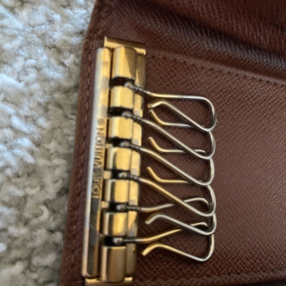 Louis Vuitton Monogram key holder - Picture 5 of 6
